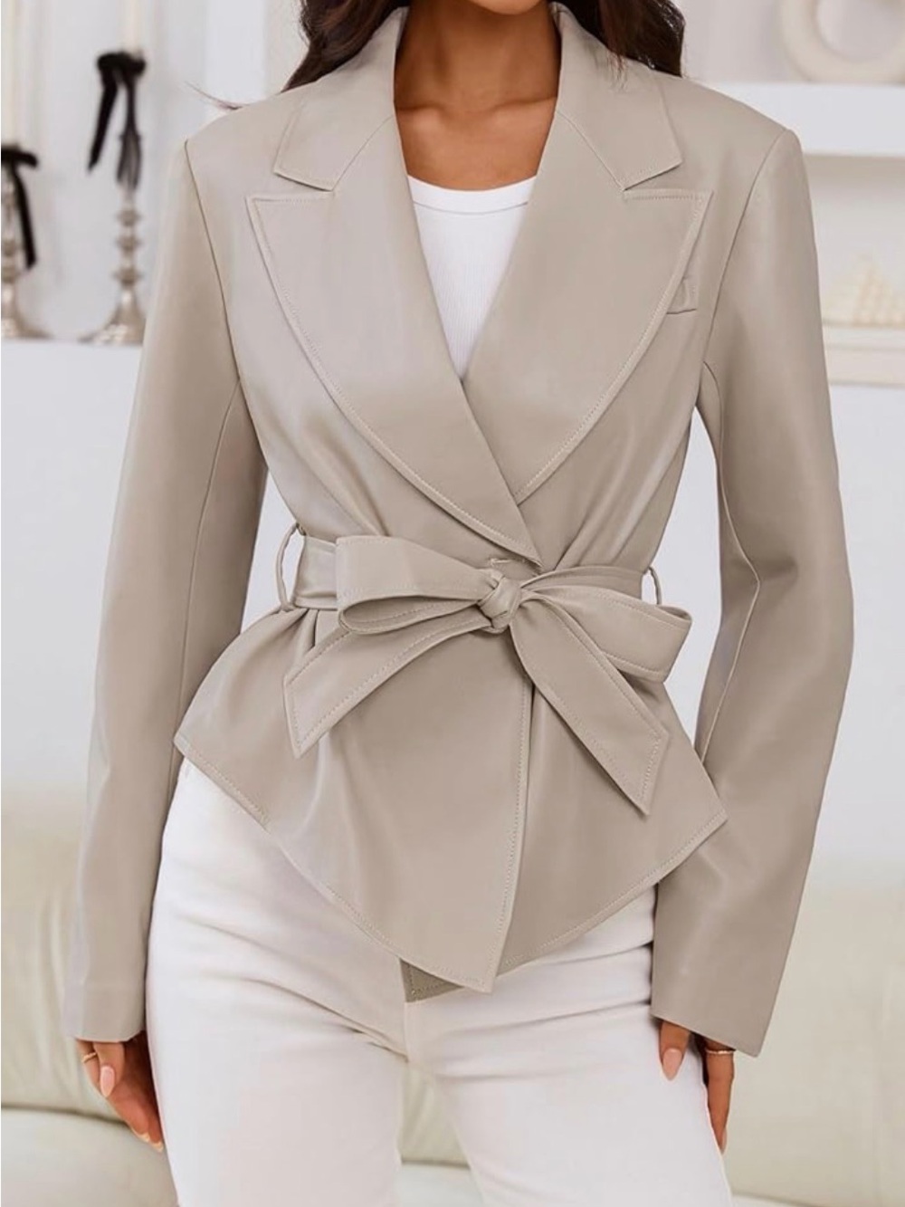NEVER WORN - Women's Faux Leather Blazer Jacket - Contemporary Belted Coat - Picture 4 of 6